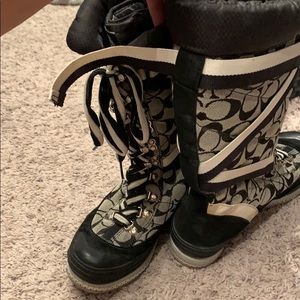 Coach lace up snow winter boots